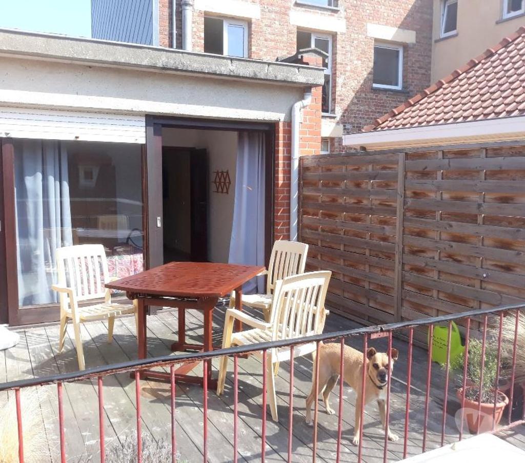 Location vacances La Panne - Photos Vivastreet a 100 m de la mer et proche de tout les commerces . a voir.