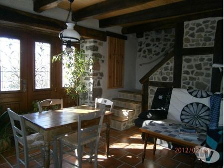 Location vacances France - Photos Vivastreet AUVERGNE 3 G de F 3 à 4, 12 et 14 p. (LA Bourboule)