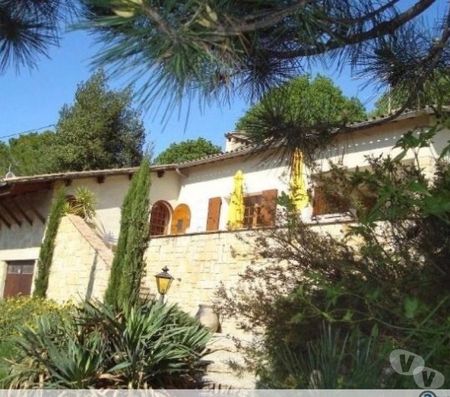 Location vacances France - Photos Vivastreet ⚠️ Provence Villa 6 pers 1.300 € à 1895 €semaine
