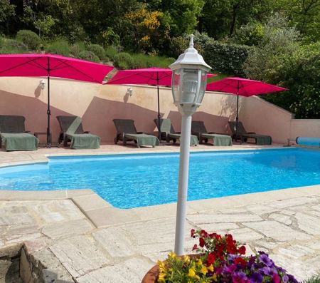 Location vacances France - Photos Vivastreet ⚠️ Provence Villa 6 pers 1.300 € à 1895 €semaine