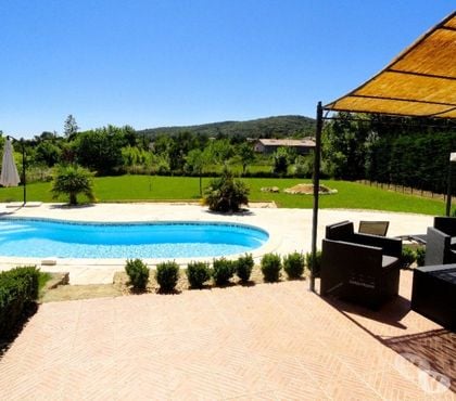 location de vacance - Photos Vivastreet Villa Standing-8 pers-Piscine-Calme-Vue-Pétanque privée