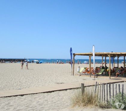 location vacance - Photos Vivastreet Appartement climatisé Cap d'Agde Rochelongue face à la mer