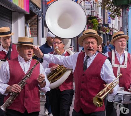 Organisations d'evènements Carnières Morlanwelz - Photos Vivastreet La planche à jazz - LuckySwing dixieland