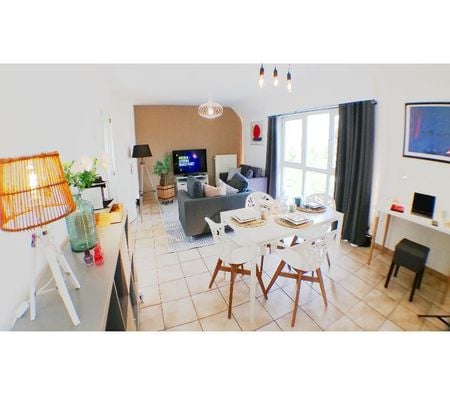 location meublé Mons Cuesmes - Photos Vivastreet Appartement 3 ch. meublé très confortable wifi et TV