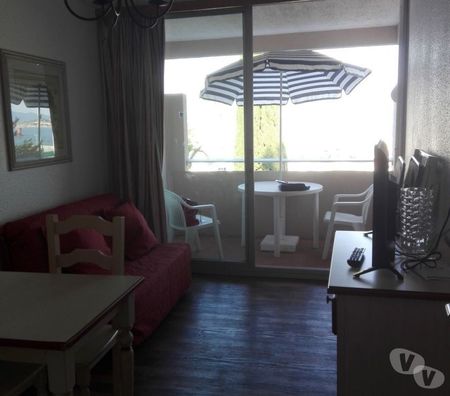 Location vacances France - Photos Vivastreet studio à louer Bandol Port Var France