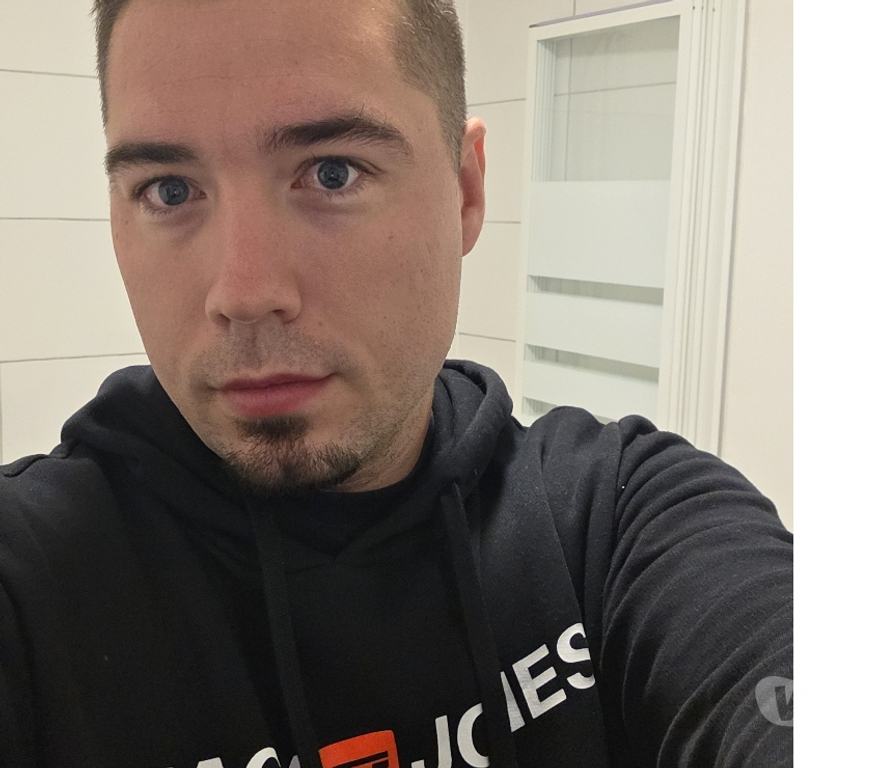 exhib Namur Belgrade - Photos Vivastreet Libre demain , jeudi 5 mars qui est chaude