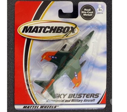 Collections Bonnert Arlon - Photos Vivastreet Vds avion Harrier matchbox 12 cm dans sa boîte, année 2000