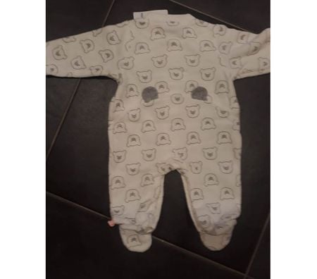 Vêtements bébés Tournai Tournai-Centrum - Photos Vivastreet 1 mois pyjama velours 1 mois noukie ‘ s neuf