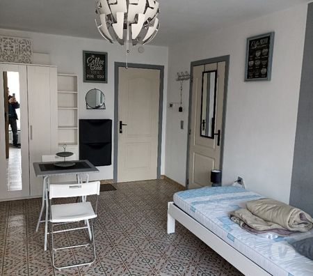 location meublé La Louvière - Photos Vivastreet studio nouveau tout équipé