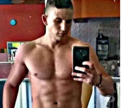 Escort homo Bruxelles-Centrum Bruxelles (Brussels) - Photos Vivastreet bxlboy25, Jeune arabe dominant discret