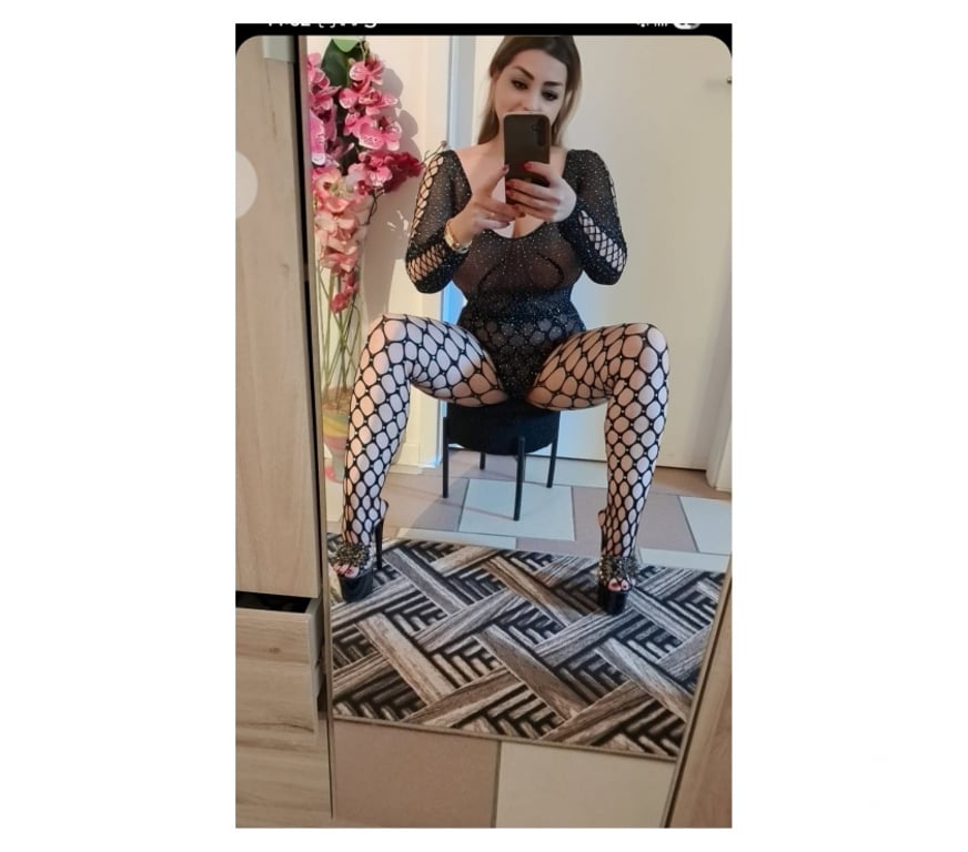 Escort Aubange Aubange-Centrum - Photos Vivastreet Laura de retour