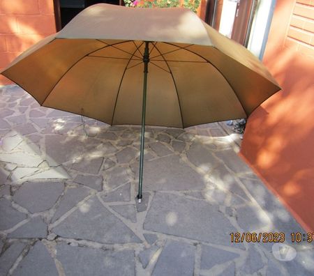 Matériel de sport Morlanwelz Carnières - Photos Vivastreet parapluie