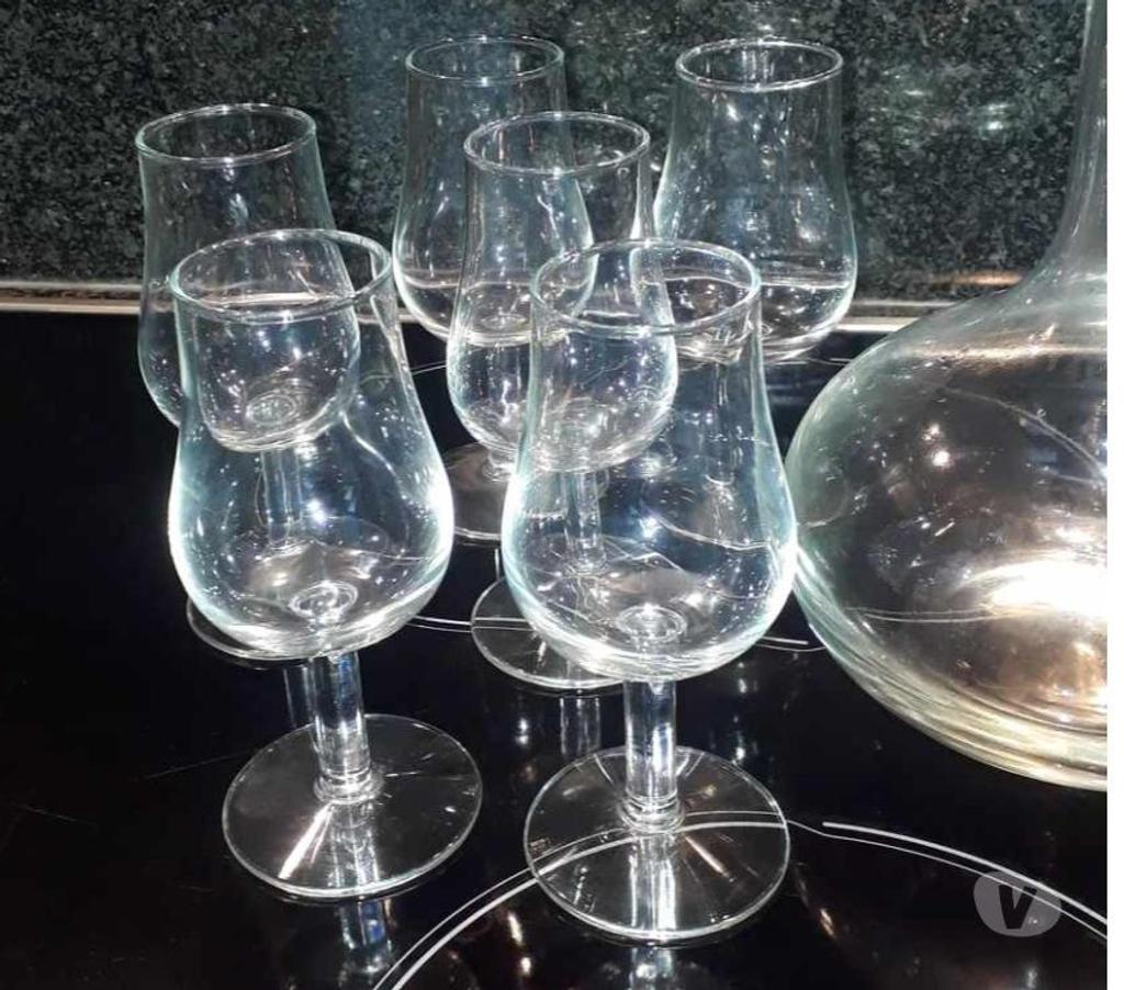 Meubles & Décoration Tournai Tournai-Centrum - Photos Vivastreet Ensemble de 6 verres et carafe