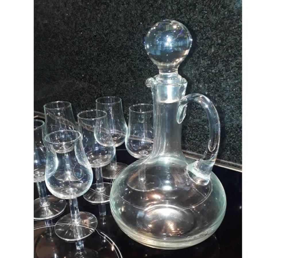 Meubles & Décoration Tournai Tournai-Centrum - Photos Vivastreet Ensemble de 6 verres et carafe