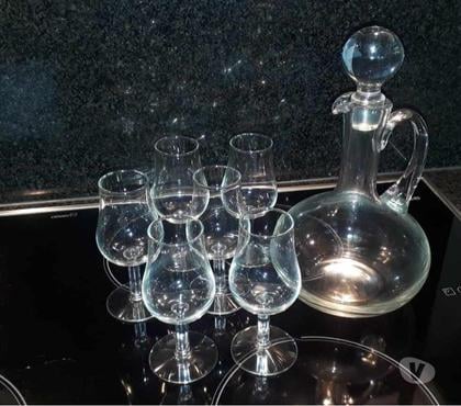 Meubles & Décoration Tournai-Centrum Tournai - Photos Vivastreet Ensemble de 6 verres et carafe