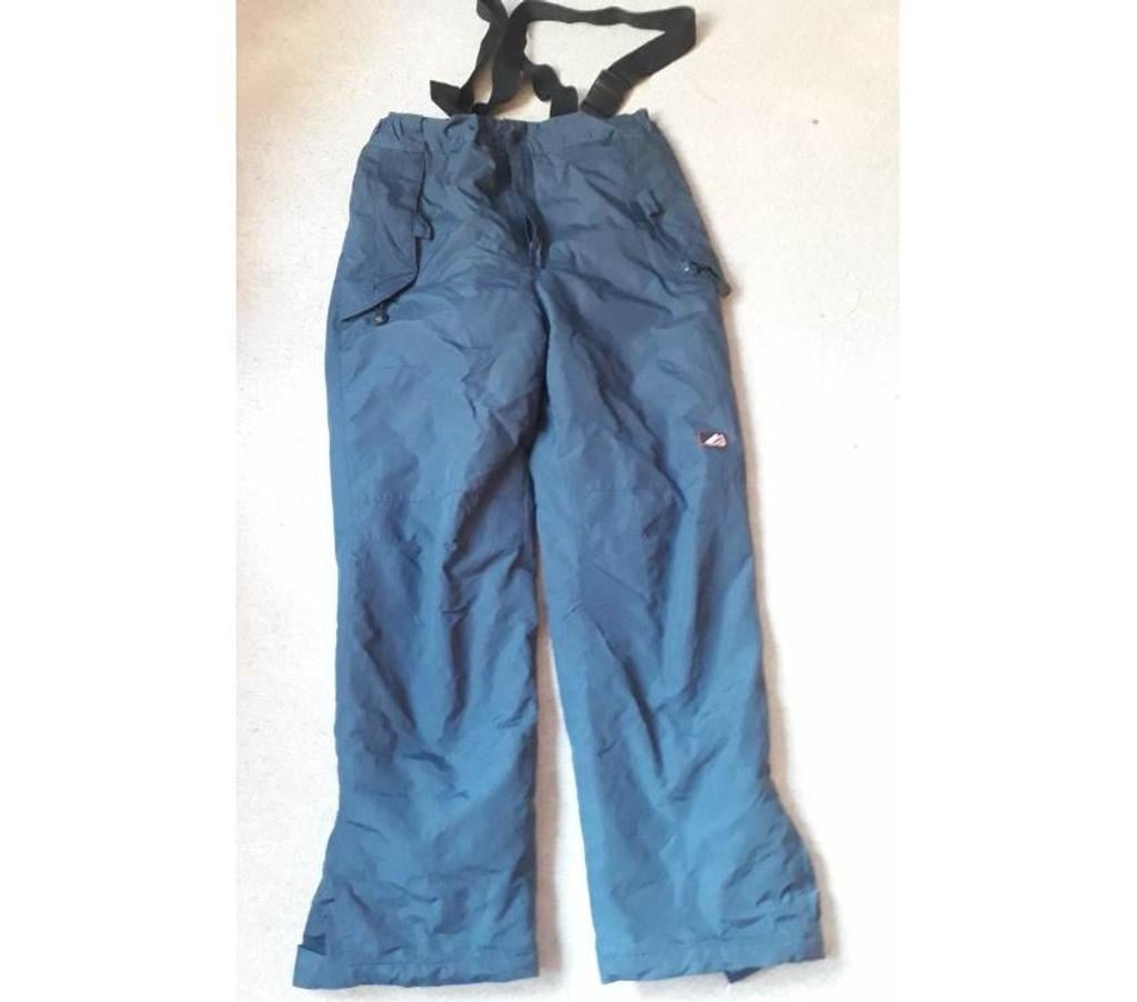 Matériel de sport Tournai Tournai-Centrum - Photos Vivastreet combinaison pantalon de ski bleu marine femme taille 38 ( ta