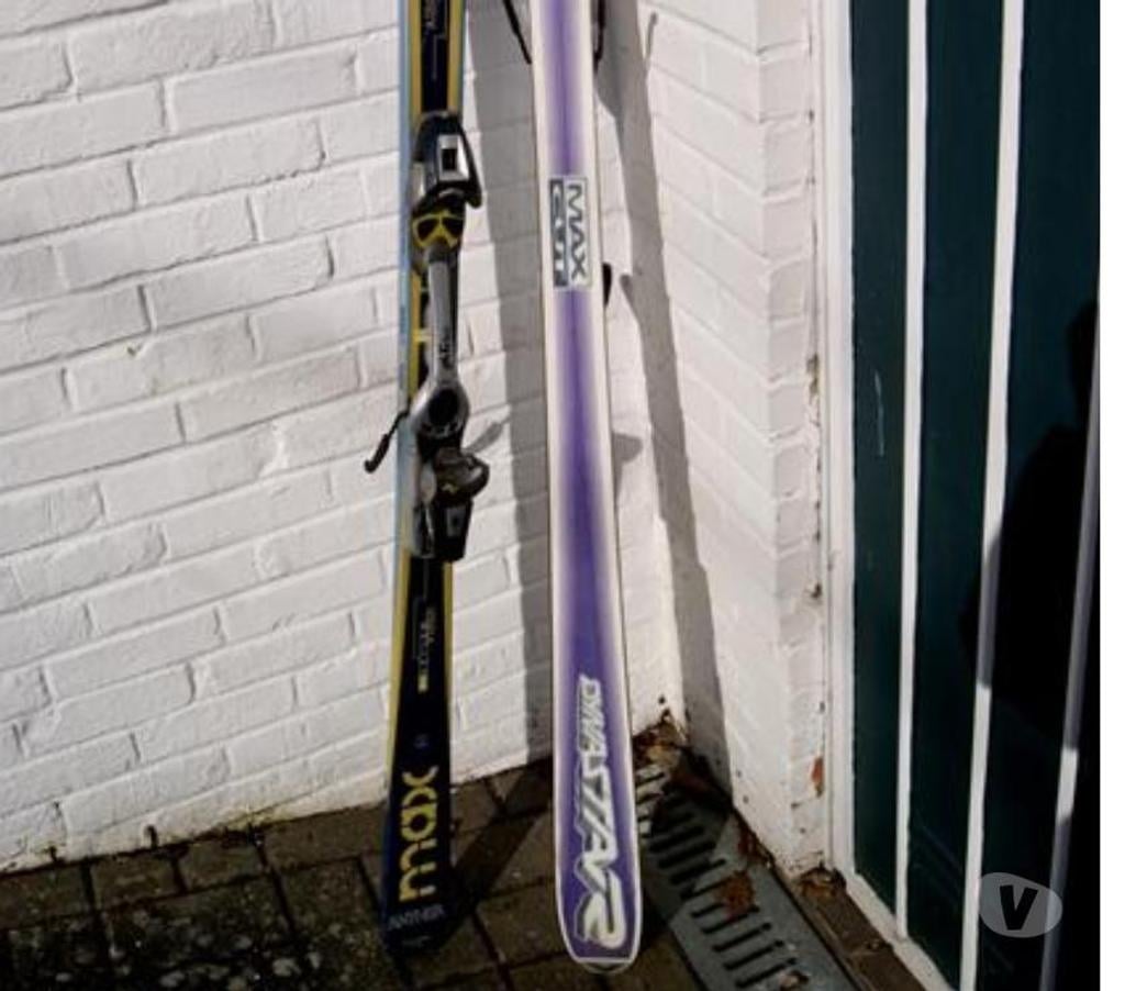 Matériel de sport Rixensart Rixensart-Centrum - Photos Vivastreet snowboard ou ski et bottines+casque, chausettes, combinais.
