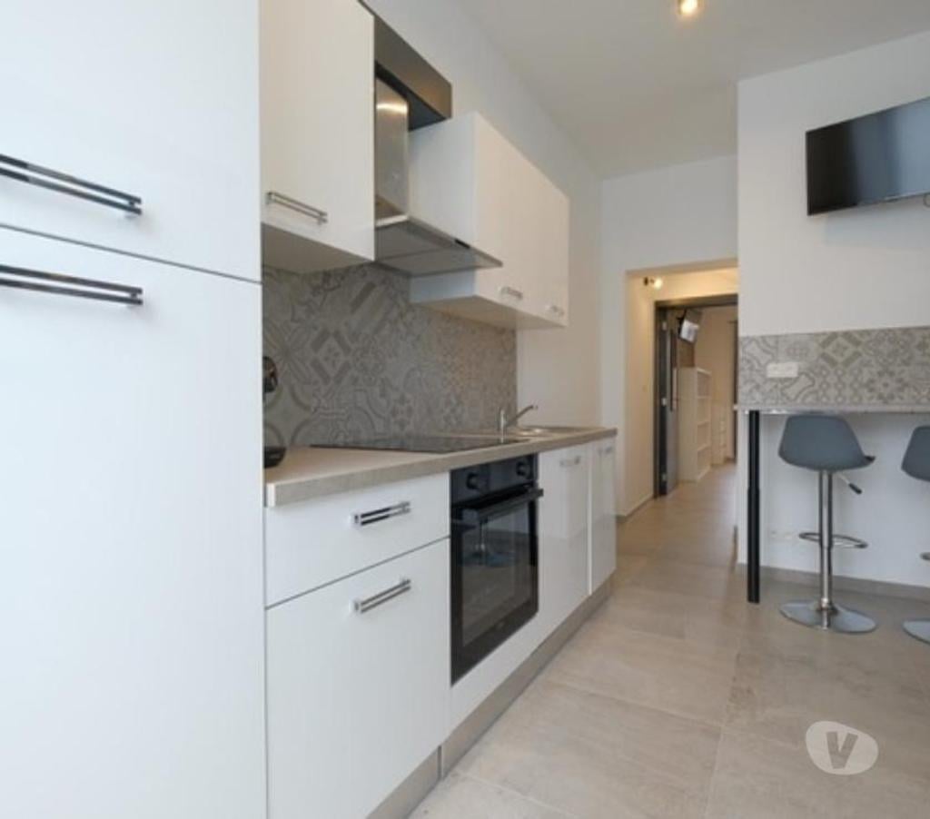 location meublé La Louvière - Photos Vivastreet studio nouveau tout équipé