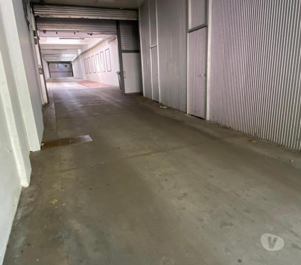 Location parking & garage Liège Liège-Centrum - Photos Vivastreet Liege Bd Avroy emplacements de parking disponibles,