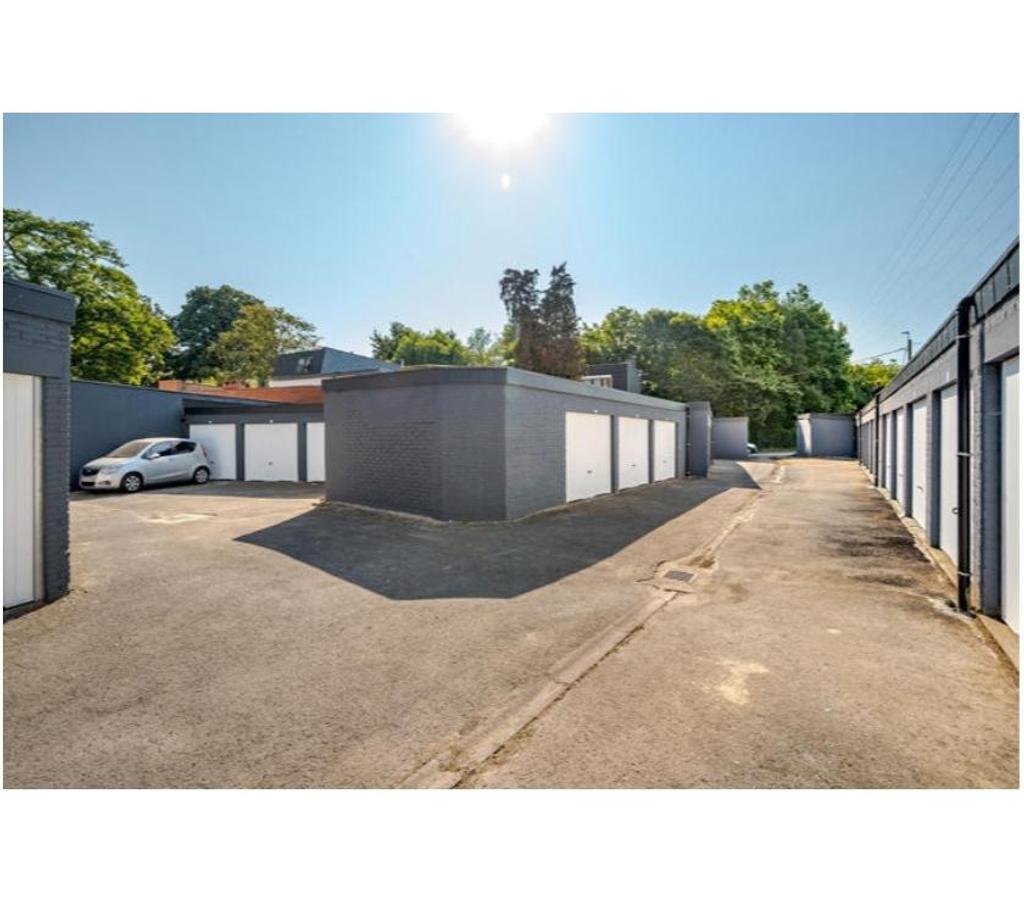 Location parking & garage Grivegnée Angleur - Photos Vivastreet 1 Box Garage A LOUER