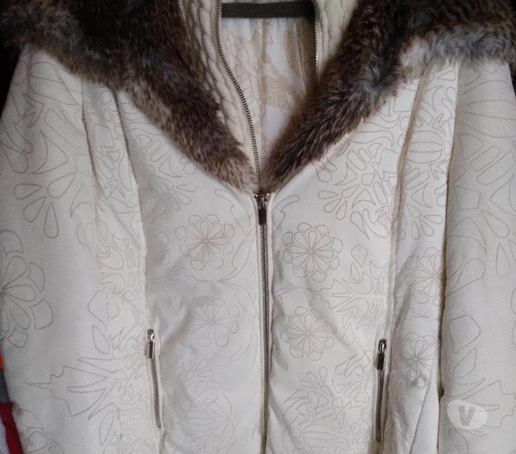 Vêtements occasion Mouscron Herseaux - Photos Vivastreet jolie doudoune marque desigual taille 40