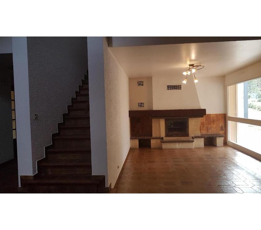 Annonce maison France - Photos Vivastreet Près de Perpignan Belle villa de 204m² avec grand parc