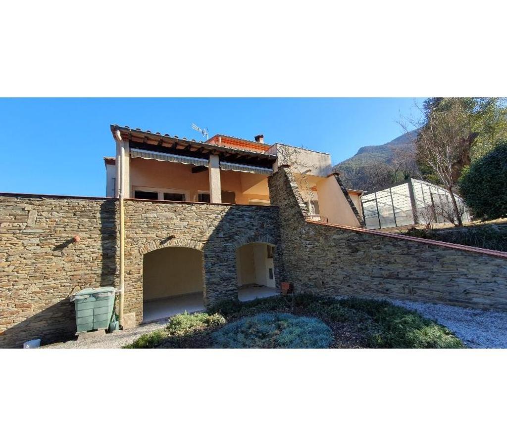 Annonce maison France - Photos Vivastreet Près de Perpignan Belle villa de 204m² avec grand parc