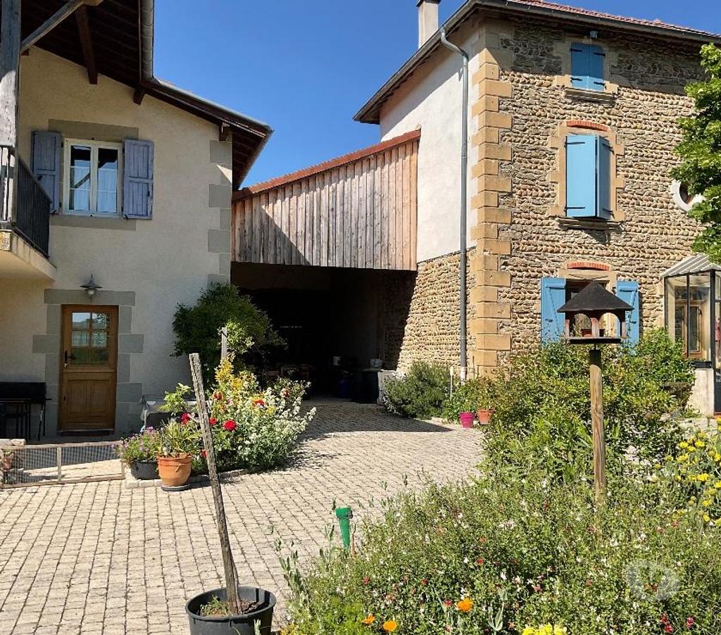 Annonce maison France - Photos Vivastreet Ferme typique de la Drôme avec gîte