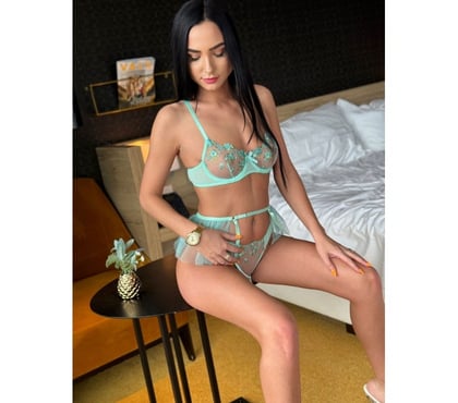 Escort & Massage Athus Aubange - Photos Vivastreet Leyla nouvelle fille a Athus