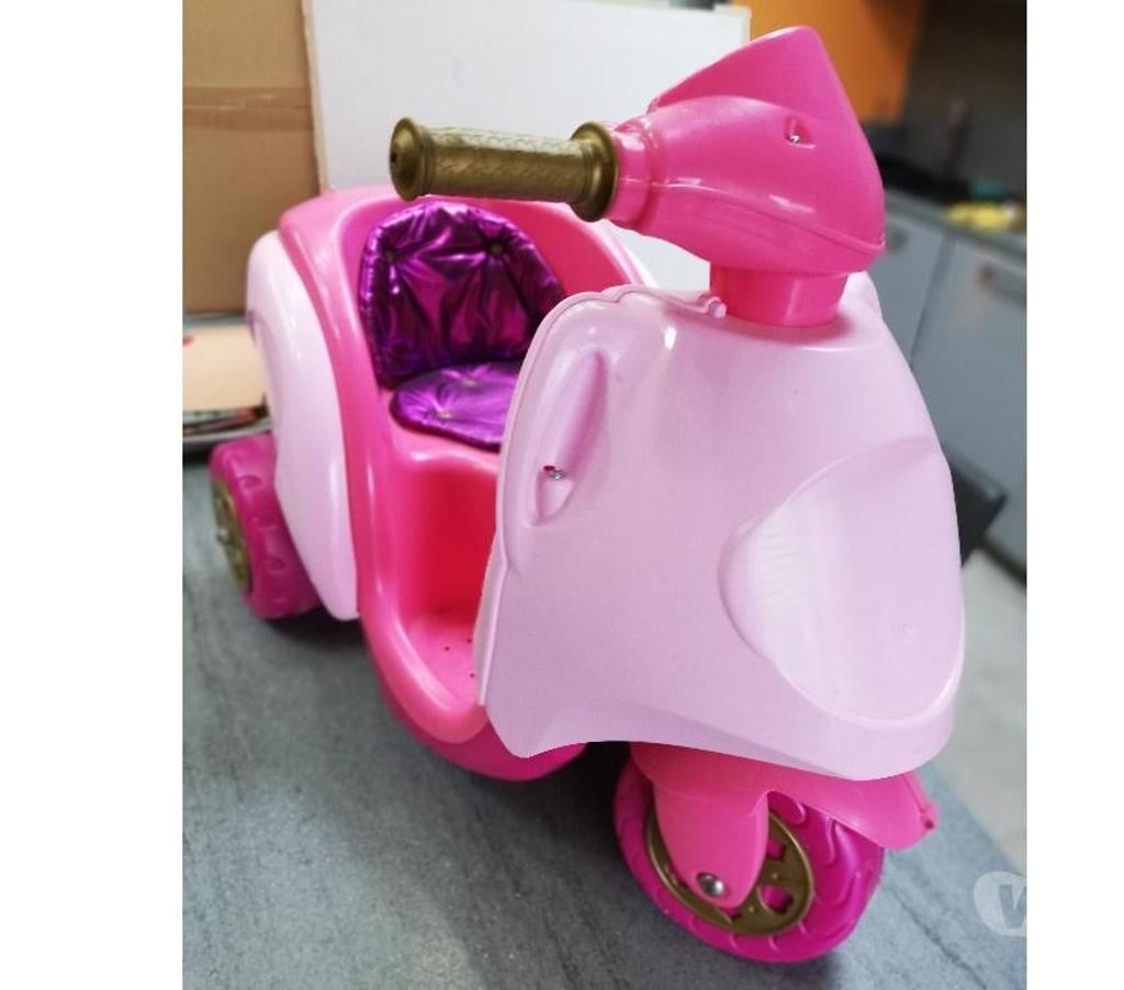 Jeux - jouets Châtelet - Photos Vivastreet Moto Electrique Enfant 20 €