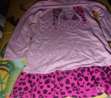 Vêtements Bon-Secours Péruwelz - Photos Vivastreet robe sweat hiver Barbie