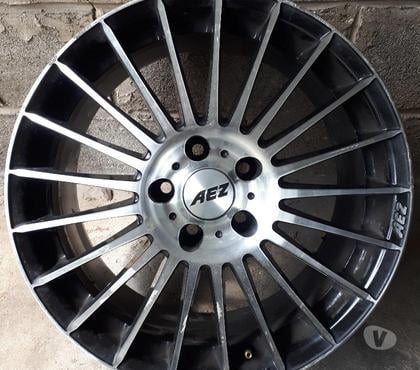 Accessoires auto & tuning - Photos Vivastreet Jantes en Alu - 17
