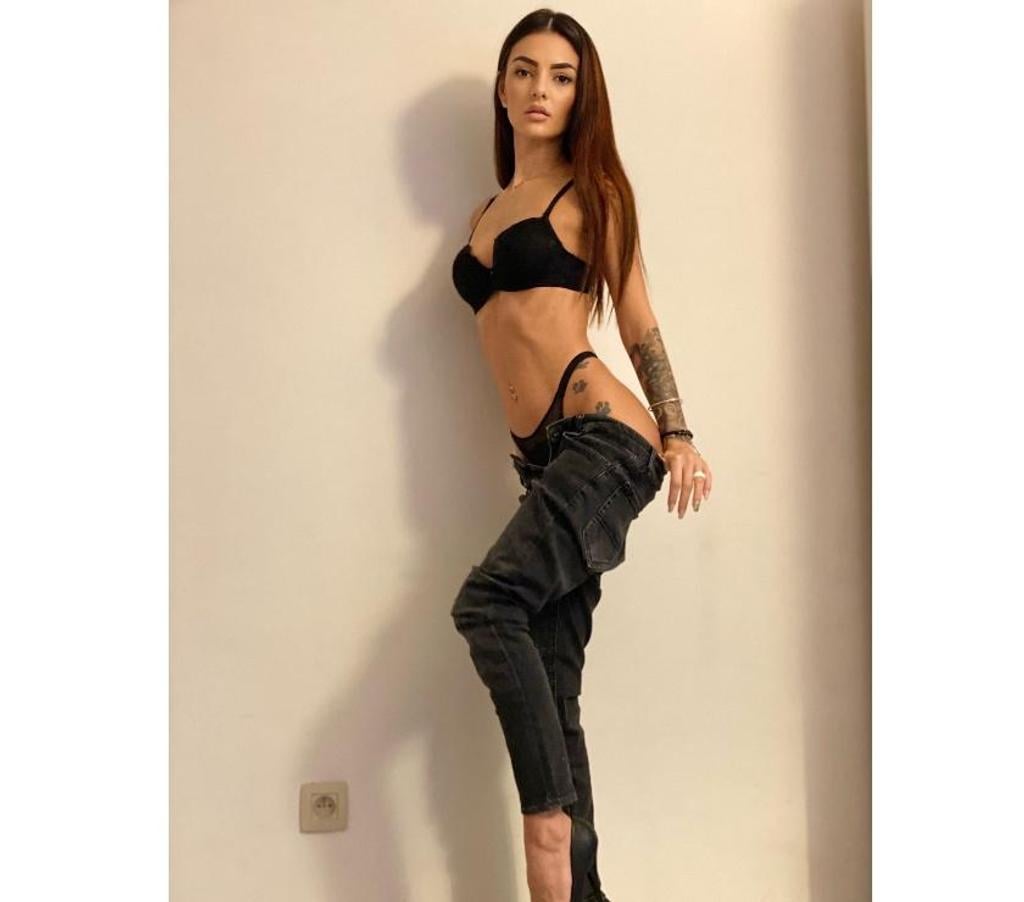 Escort Aubange Athus - Photos Vivastreet Larissa mignonne et charmante