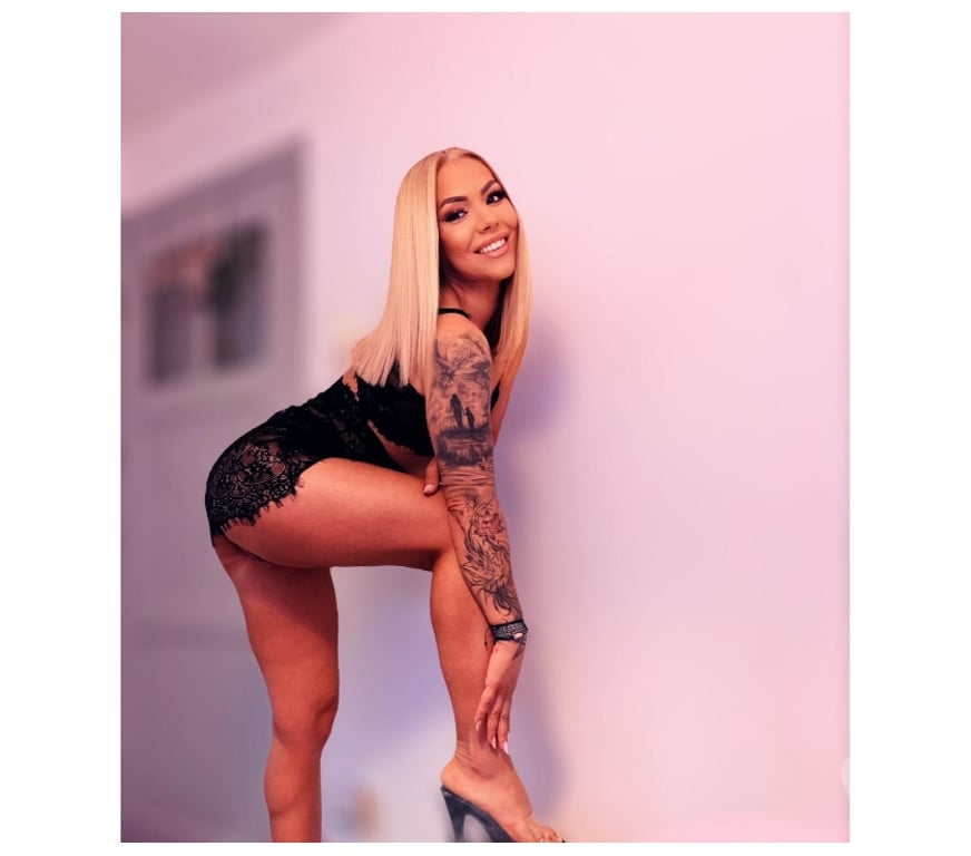 Escort Aubange Athus - Photos Vivastreet Sexy et chaud adelina