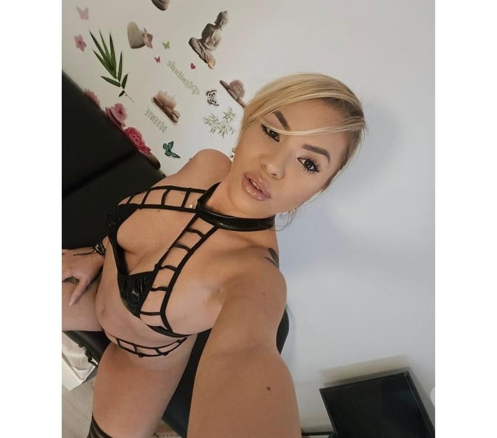 Escort Aubange Athus - Photos Vivastreet Sexy et chaud adelina