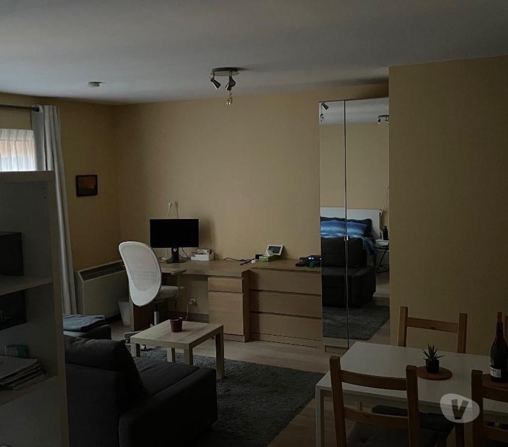 location meublé Ottignies-Louvain-la-Neuve Louvain-la-Neuve - Photos Vivastreet Studio meublé 47m2 Centre LLN