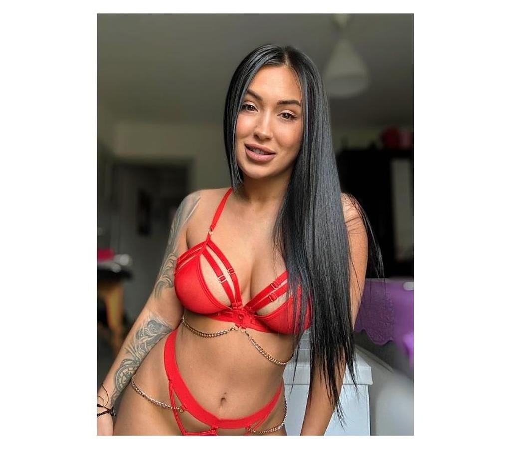 Escort Aubange Athus - Photos Vivastreet Amira bombe douce du plaisir