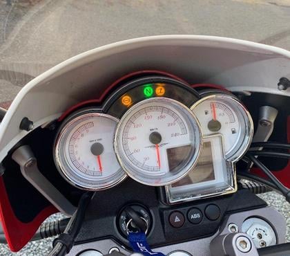 Moto d'occasion Bârsy Havelange - Photos Vivastreet Moto Guzzi 1200 Sport 8V ABS