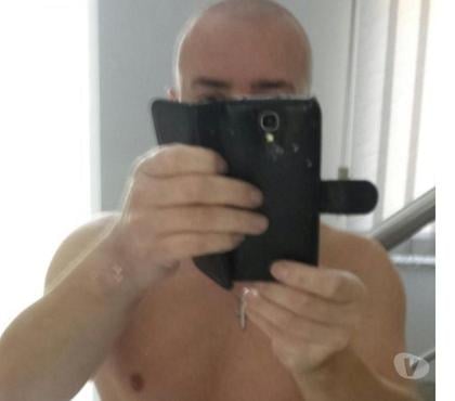 Rencontre gay - Photos Vivastreet Moi 42 ans sportif actif reçois novice c1+