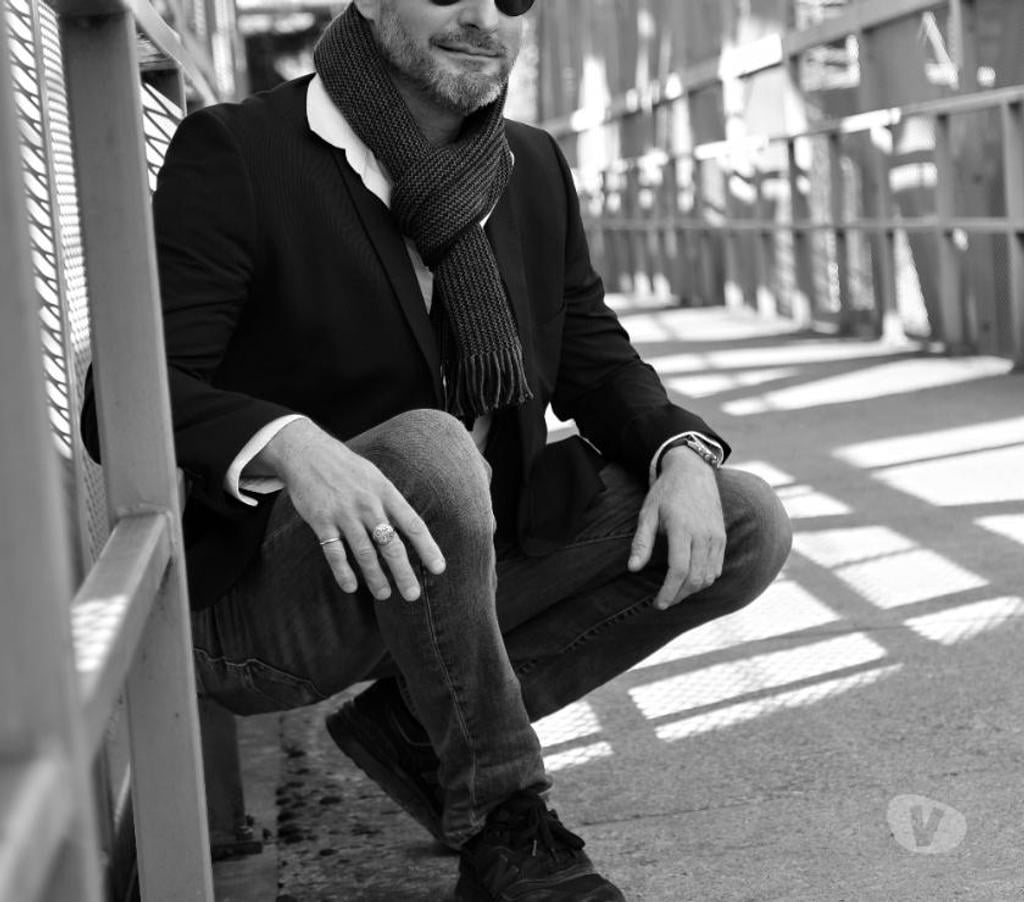 Hommes > Femmes Marche-en-Famenne - Photos Vivastreet Bel homme pour femme uniquement