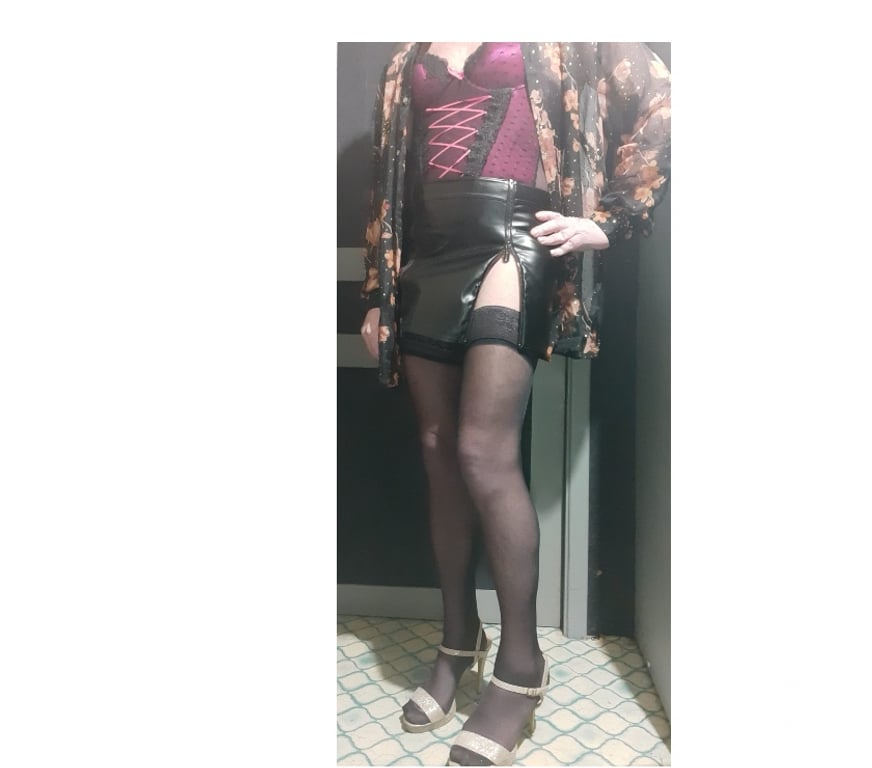 Gay Mons Ghislage - Photos Vivastreet Travesti soumise pour h f cpl trav dominant et endurant