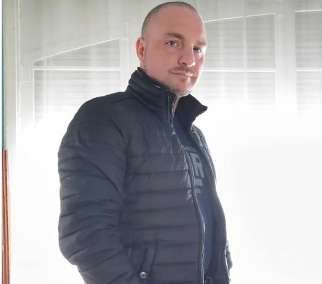 Hommes > Femmes Liège Liège-Centrum - Photos Vivastreet Charmant sportif recherche un dialogue et plus si affinités