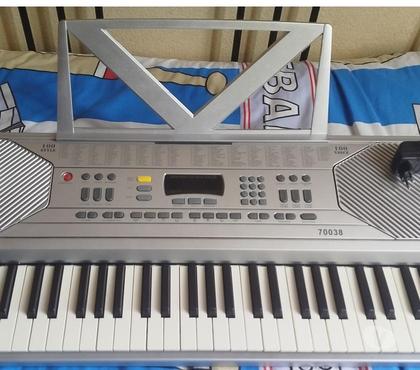 Instruments de musique - Photos Vivastreet Piano électrique synthétiseur