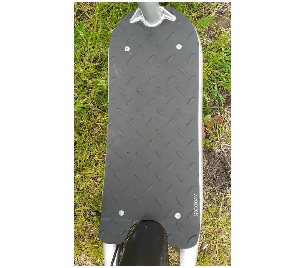 Scooter à vendre Amougies - Photos Vivastreet Trottinette' électrique