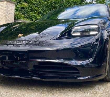 Véhicules de location - Photos Vivastreet Location Voiture de Luxe - Porsche Taycan