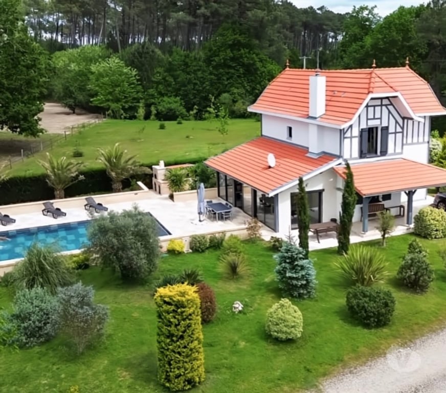 Annonce maison France - Photos Vivastreet BASSIN D’ARCACHON PROPRIÉTÉ DE 18 HECTARES