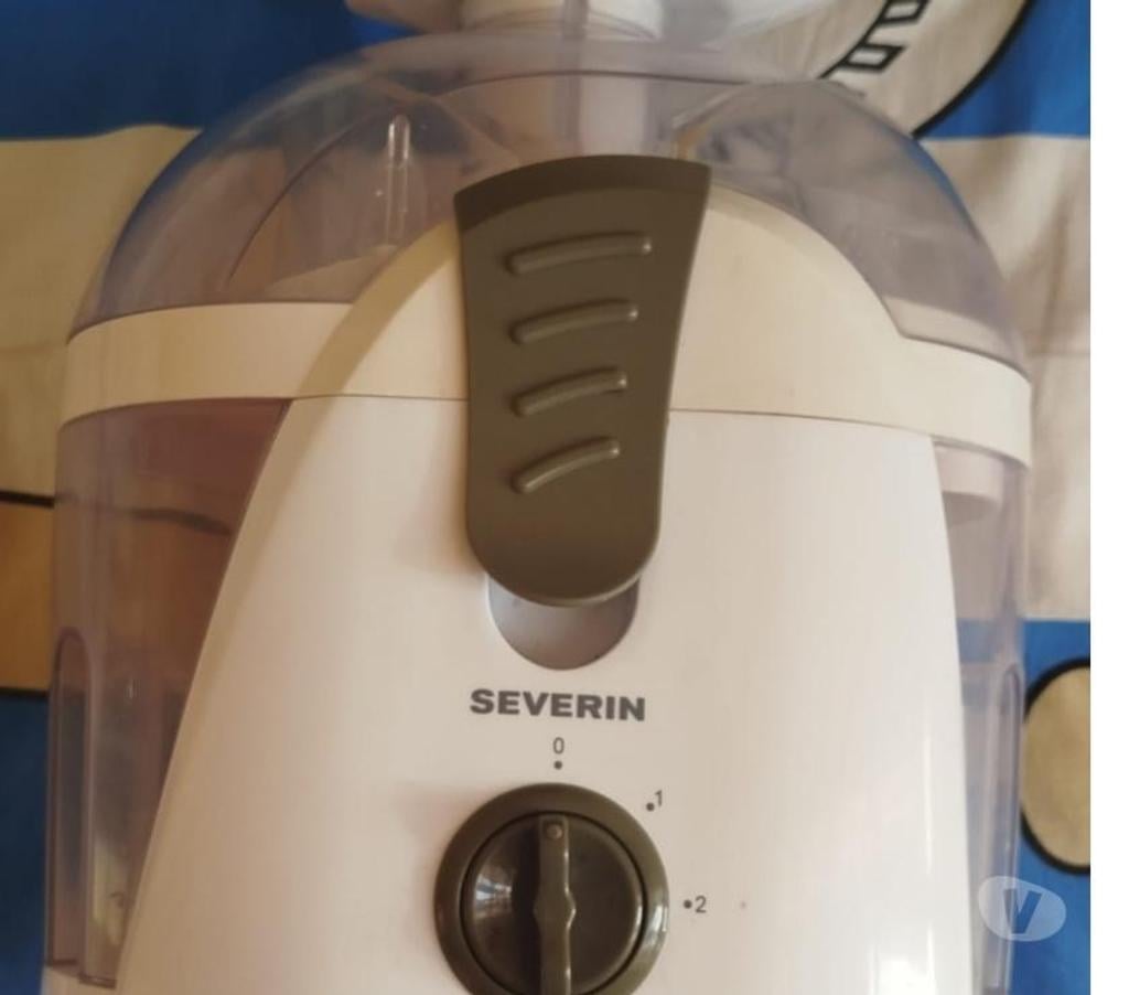 Electroménager Saint-Gilles - Photos Vivastreet Centrifugeuse pour extraction du jus de fruits et légumes.