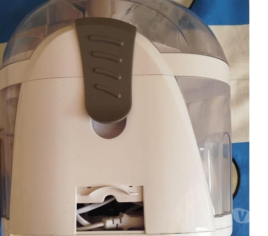 Electroménager Saint-Gilles - Photos Vivastreet Centrifugeuse pour extraction du jus de fruits et légumes.