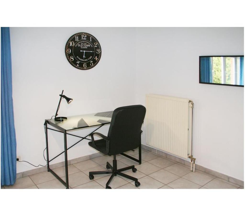 location meublé La Louvière - Photos Vivastreet Appartement 2ch+garage, location meublée flexible wifi +TV