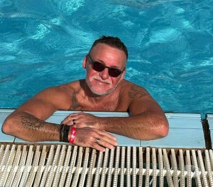 Gay - Photos Vivastreet Quel actif libre le soir?